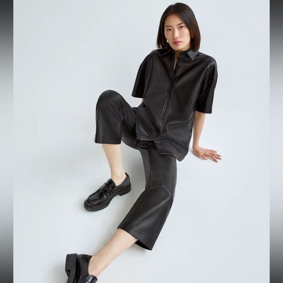 ❗️SOLD❗️Babaton Short Sleeve Frances Blouse Size XS - Picture 2 of 7